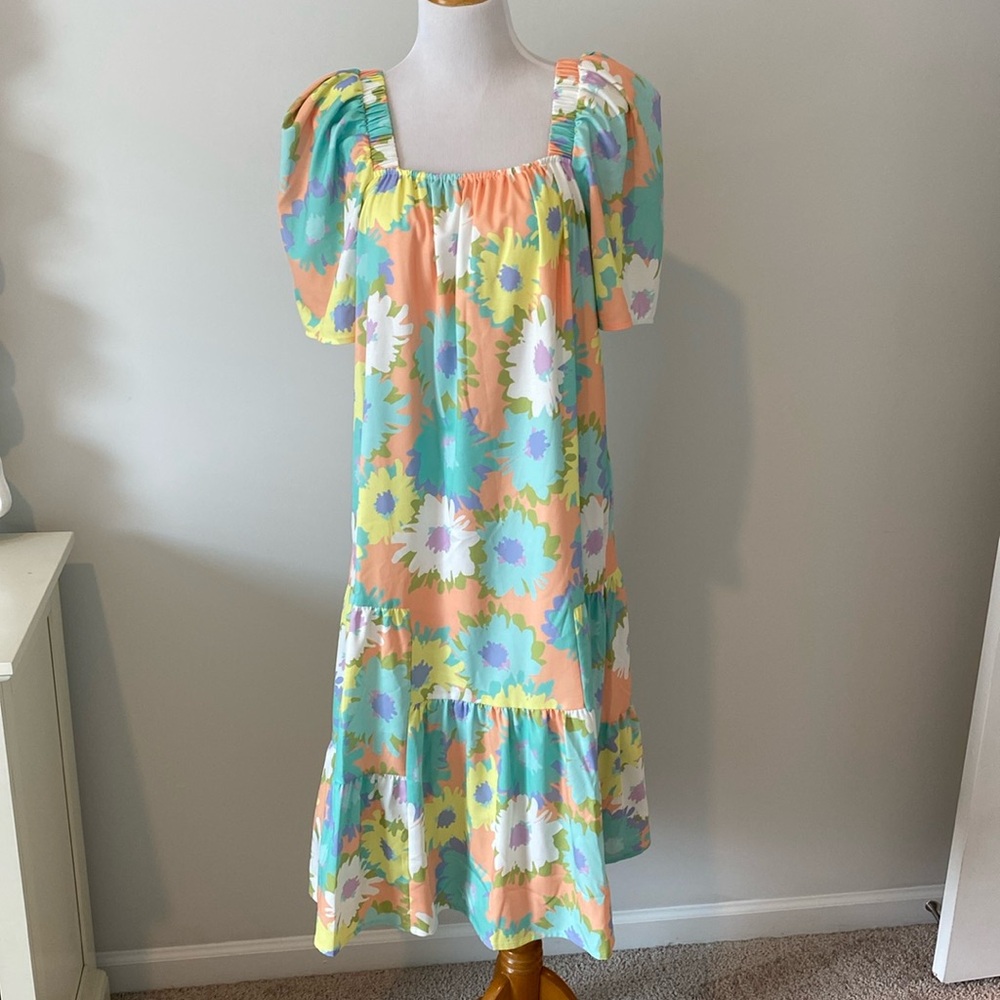 Colorful women’s dress. New with tags!
